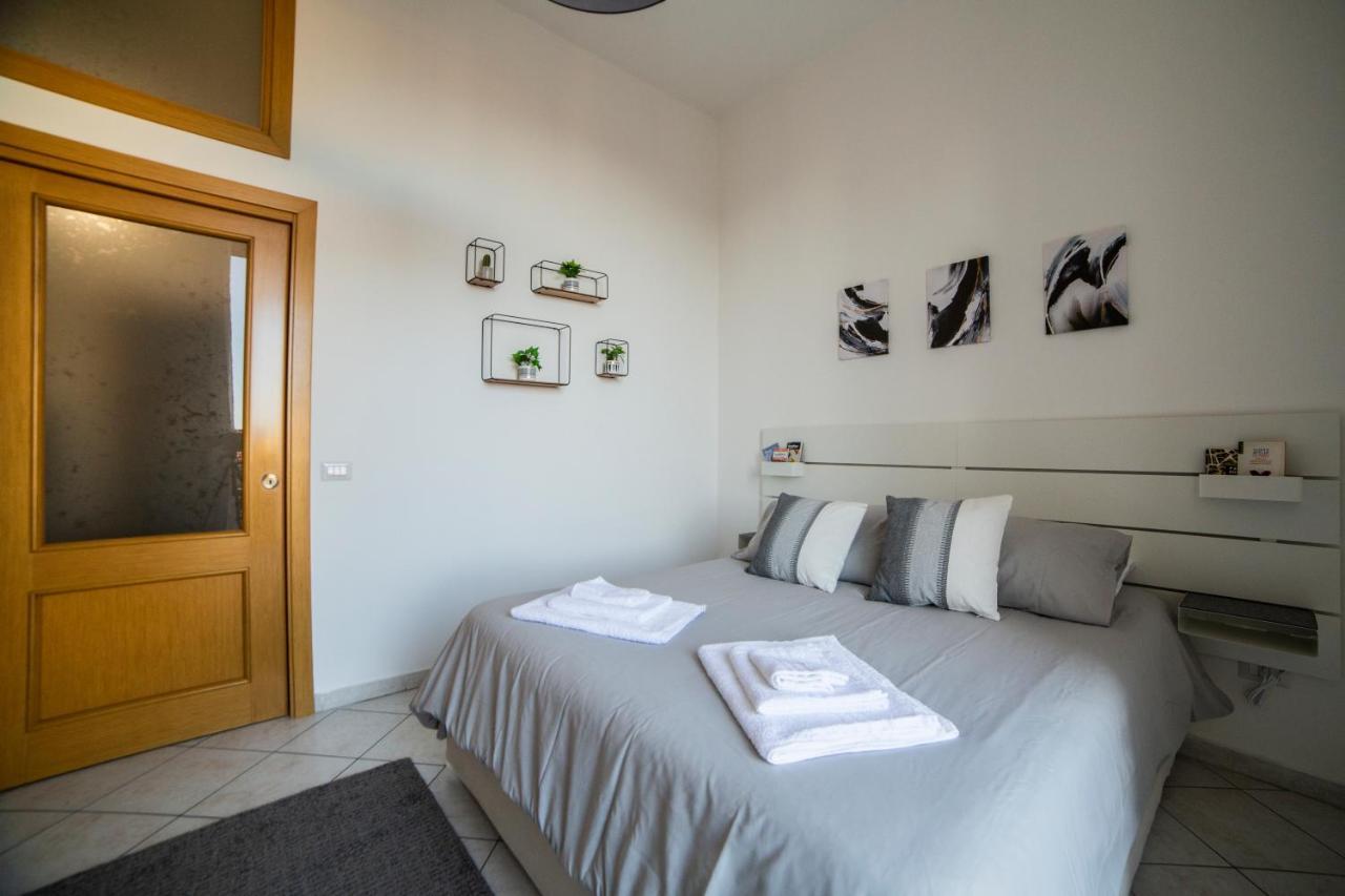 Apartament Bnb Al Centro E Meglio, Napoli Zewnętrze zdjęcie